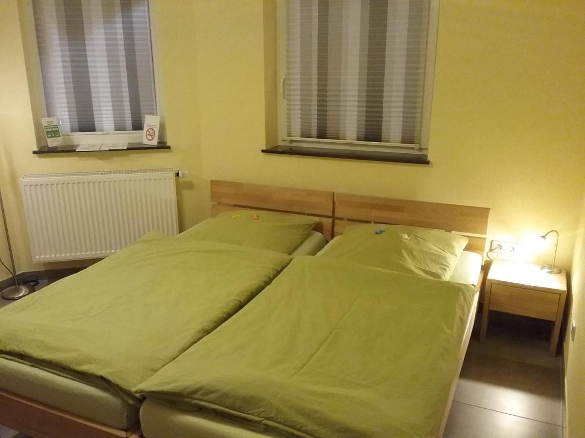Gaestezimmer , Pension Wauri Waldenbuch Exterior photo